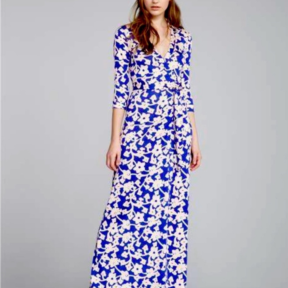 NWT DVF DIANE VON FURSTENBERG Abigail maxi wrap dress 100% Silk Size 8 S M